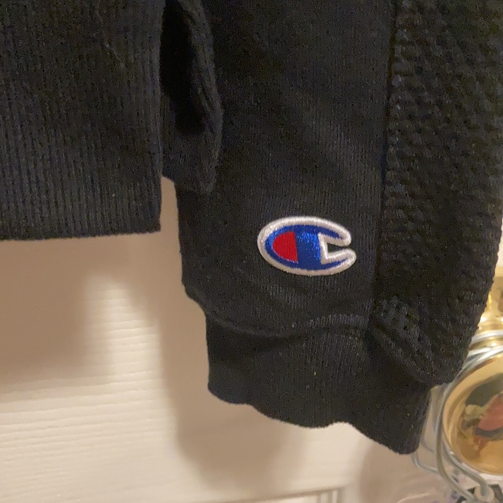 🟩 Champion Women’s Black Athletic Sweatshirt (NWOT) size M - Picture 2 of 7